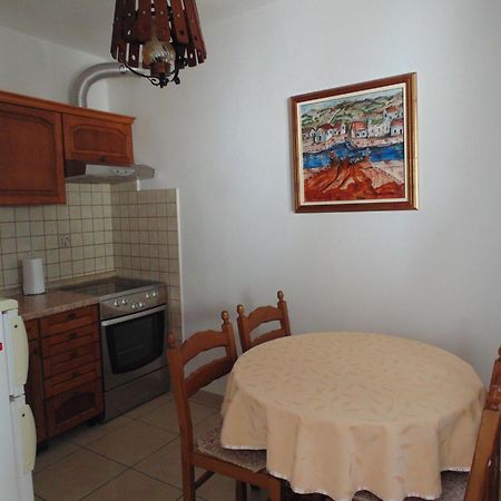 Villa Apartments Mate Cebalo لومباردا المظهر الخارجي الصورة