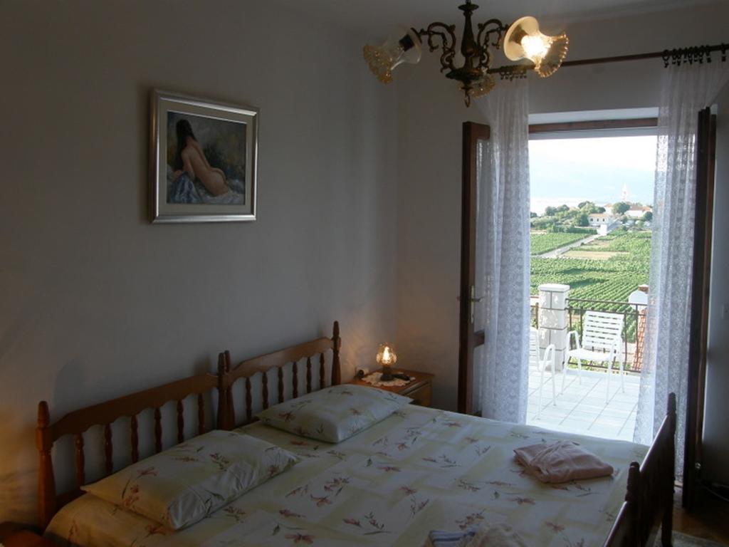 Villa Apartments Mate Cebalo لومباردا المظهر الخارجي الصورة