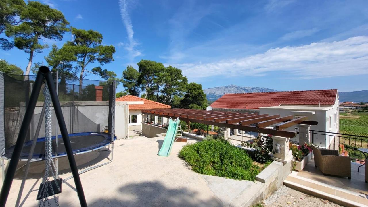 Villa Apartments Mate Cebalo لومباردا المظهر الخارجي الصورة